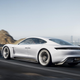 Imagen para el artículo titulado El Porsche Mission E recarga su batería más rápido que un Tesla, y es una preciosidad